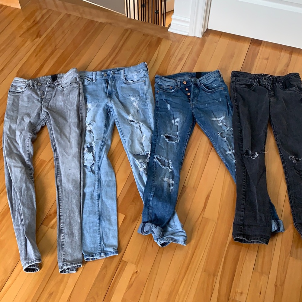4 pairs of jeans